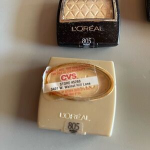 2 Loreal Wear Infinite Perle #805 Morning Light As Is. Discontinued